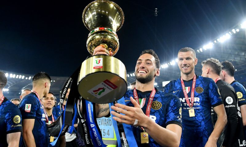Coppa Italia mang đến cơ hội nâng cúp quý giá